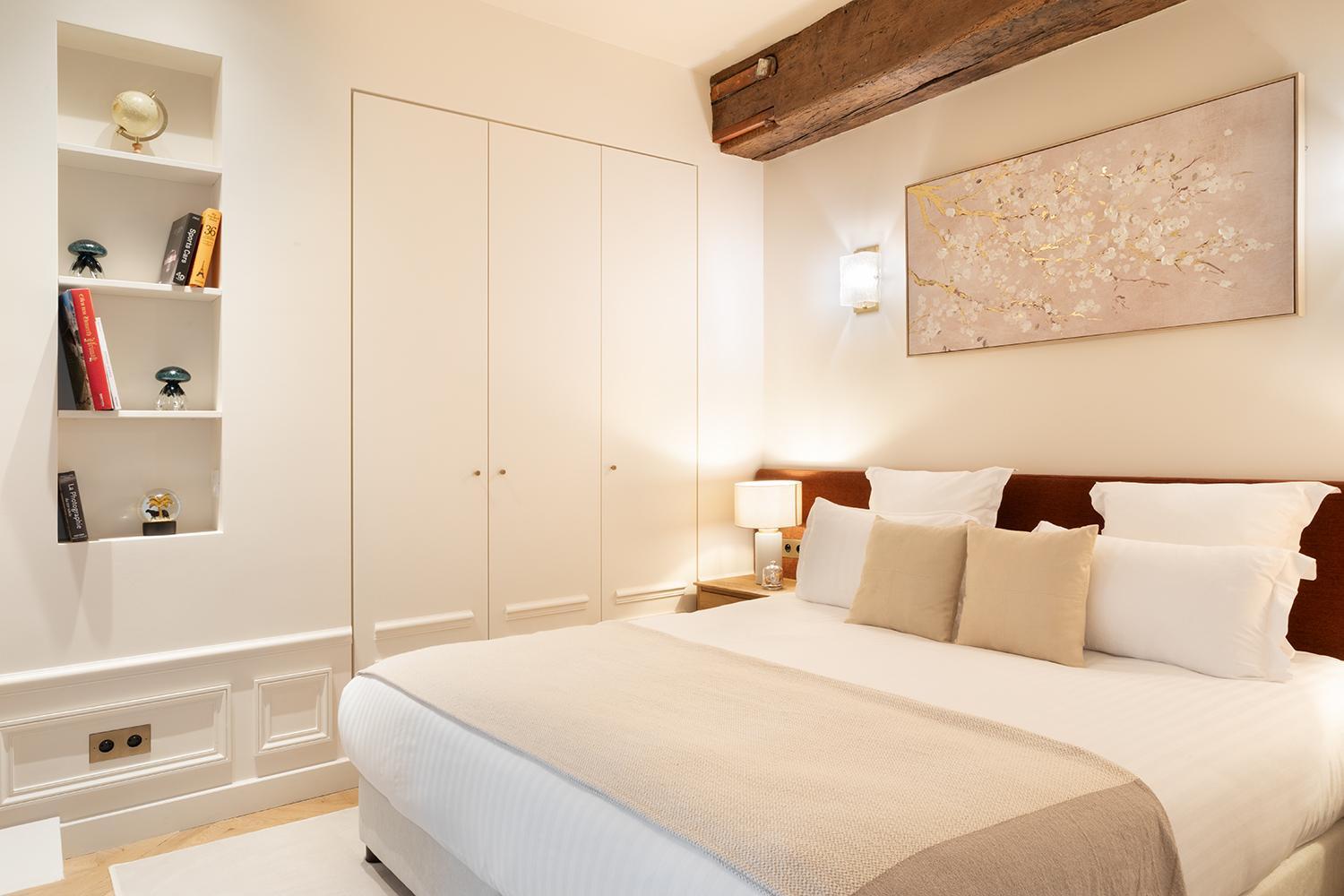 Pick A Flat's Apartements With Services In Louvre - Rue Des Halles Parijs